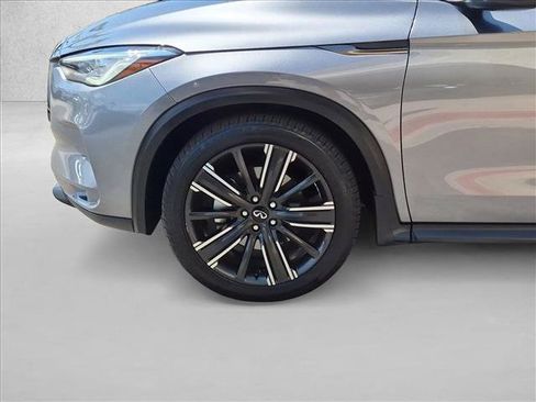 Used 2021 INFINITI QX50 Luxe w/ Appearance Package AWD/4WD image 25