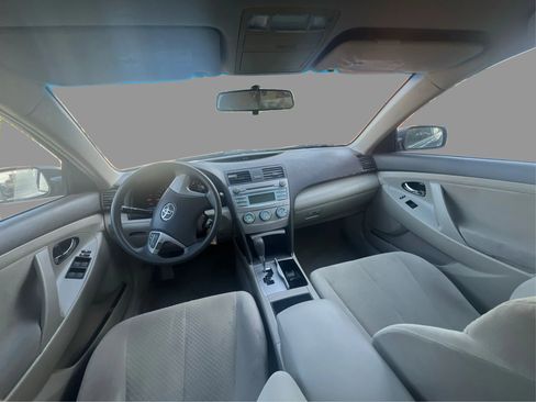 Used 2007 Toyota Camry LE FWD image 28