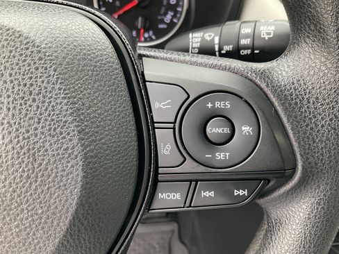 Used 2020 Toyota RAV4 XLE w/ Convenience Package AWD/4WD image 32