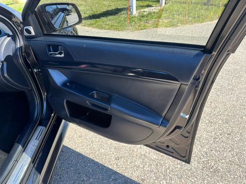 Used 2013 Mitsubishi Lancer Evolution GSR image 10