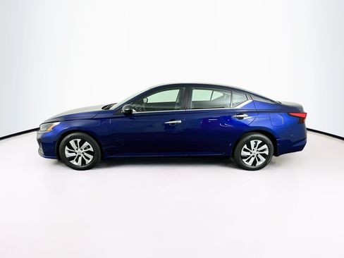 Used 2024 Nissan Altima 2.5 S FWD image 4