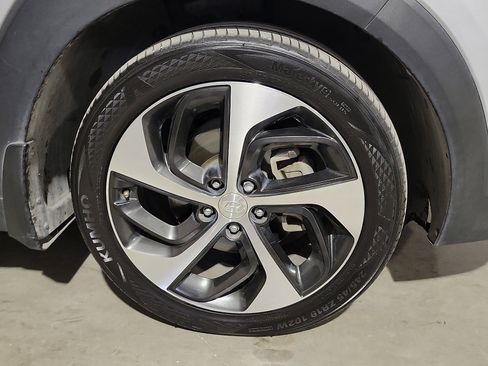 Used 2016 Hyundai Tucson Limited w/ Option Group 03 image 5