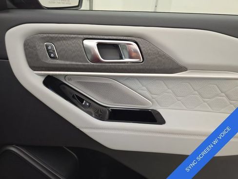 New 2026 Ford Explorer Platinum w/ LUX Leather Package AWD/4WD image 12