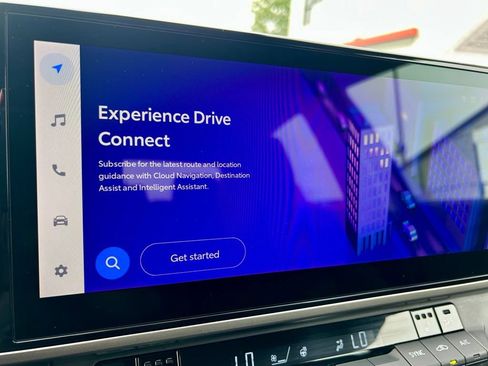 Certified 2025 Toyota Camry XLE FWD image 22