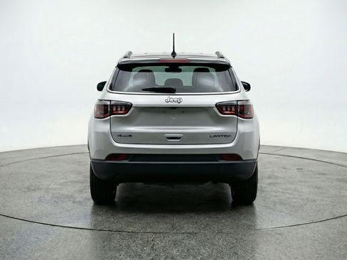 Used 2025 Jeep Compass Limited image 7