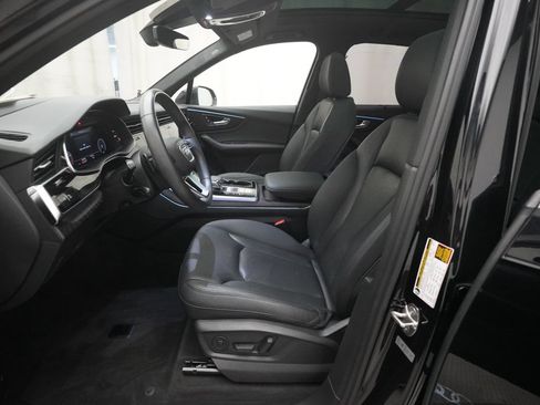 Used 2020 Audi Q7 3.0T Prestige w/ Prestige Package AWD/4WD image 7