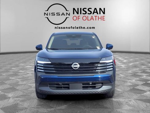 Used 2025 Nissan Kicks SV image 29