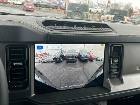 New 2025 Ford Bronco Badlands image 32