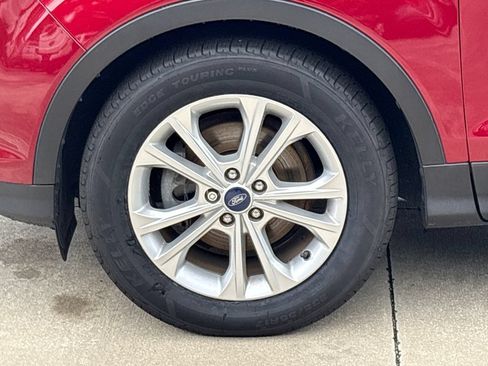 Used 2017 Ford Escape SE FWD image 12