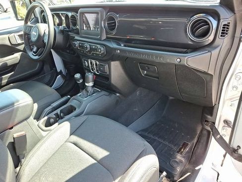 Used 2022 Jeep Wrangler Unlimited Sport AWD/4WD image 45