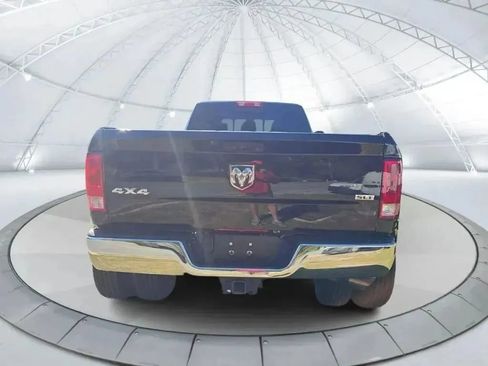 Used 2018 RAM 3500 SLT w/ Luxury Group AWD/4WD image 4