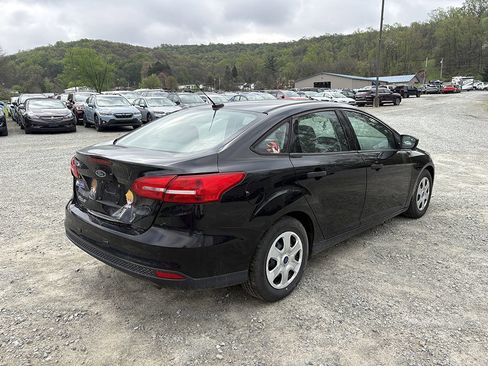 Used 2018 Ford Focus S FWD image 3