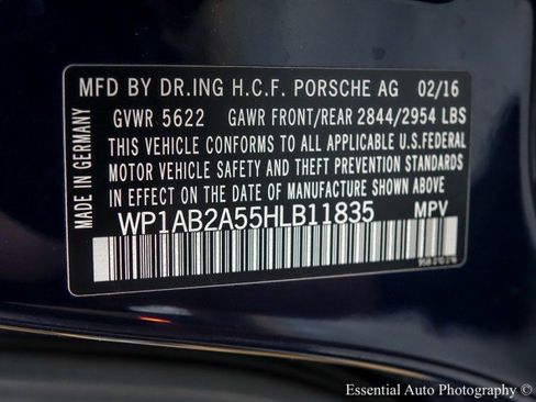 Used 2017 Porsche Macan S AWD/4WD image 35
