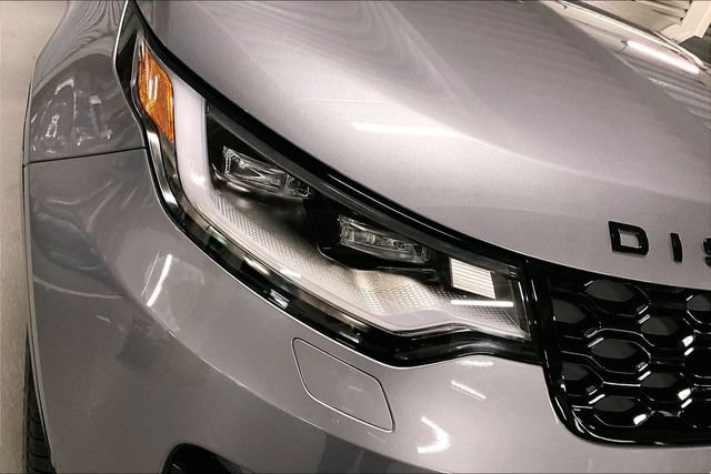 Certified 2025 Land Rover Discovery Dynamic SE AWD/4WD image 28