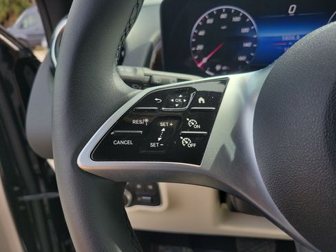 Certified 2026 Mercedes-Benz GLB 250 image 27