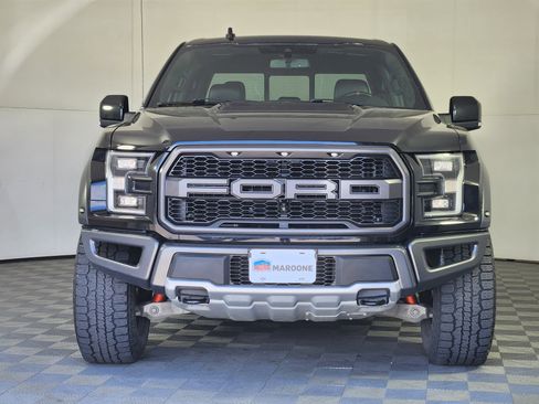 Used 2019 Ford F150 Raptor w/ Equipment Group 802A Luxury AWD/4WD image 2