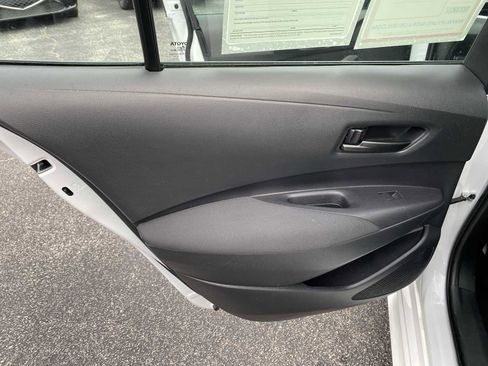 Used 2024 Toyota Corolla LE image 30