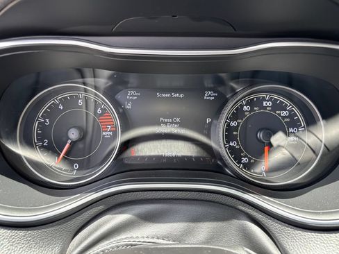 Used 2023 Jeep Cherokee Altitude Lux w/ Lux Elite Package AWD/4WD image 29