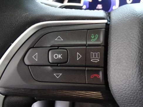 Certified 2025 Jeep Grand Cherokee Laredo X w/ Luxury Tech Group I AWD/4WD image 7