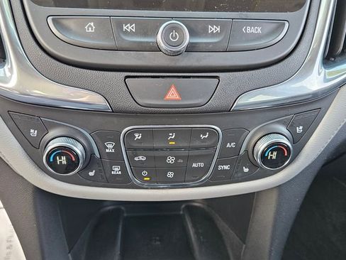 Used 2020 Chevrolet Equinox Premier image 19