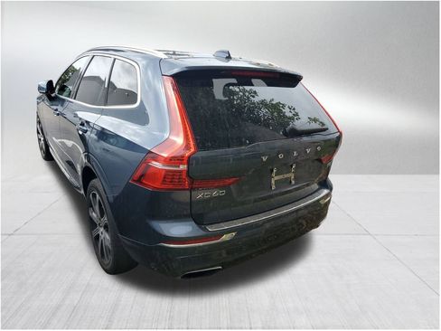 Used 2020 Volvo XC60 T5 Inscription w/ Protection Package Premier image 4