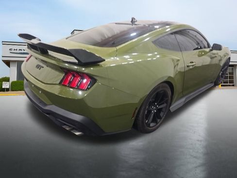 Used 2024 Ford Mustang GT RWD image 5