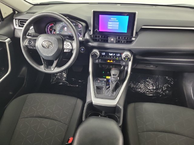 Used 2024 Toyota RAV4 XLE w/ Convenience Package FWD image 15