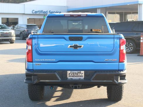 Used 2025 Chevrolet Silverado 1500 ZR2 w/ Technology Package image 6