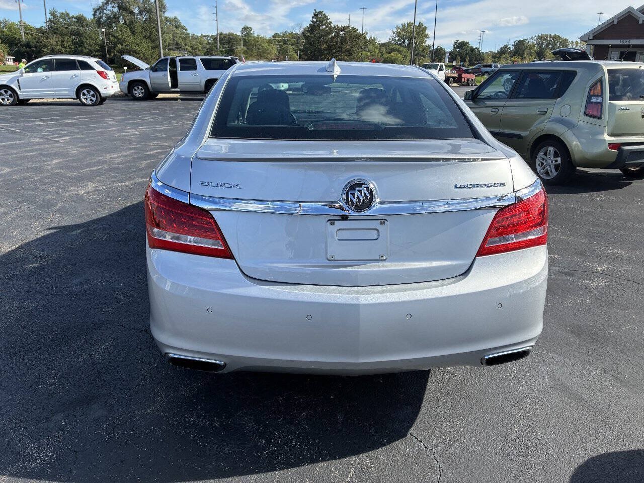Used 2016 Buick LaCrosse Sport Touring FWD image 5