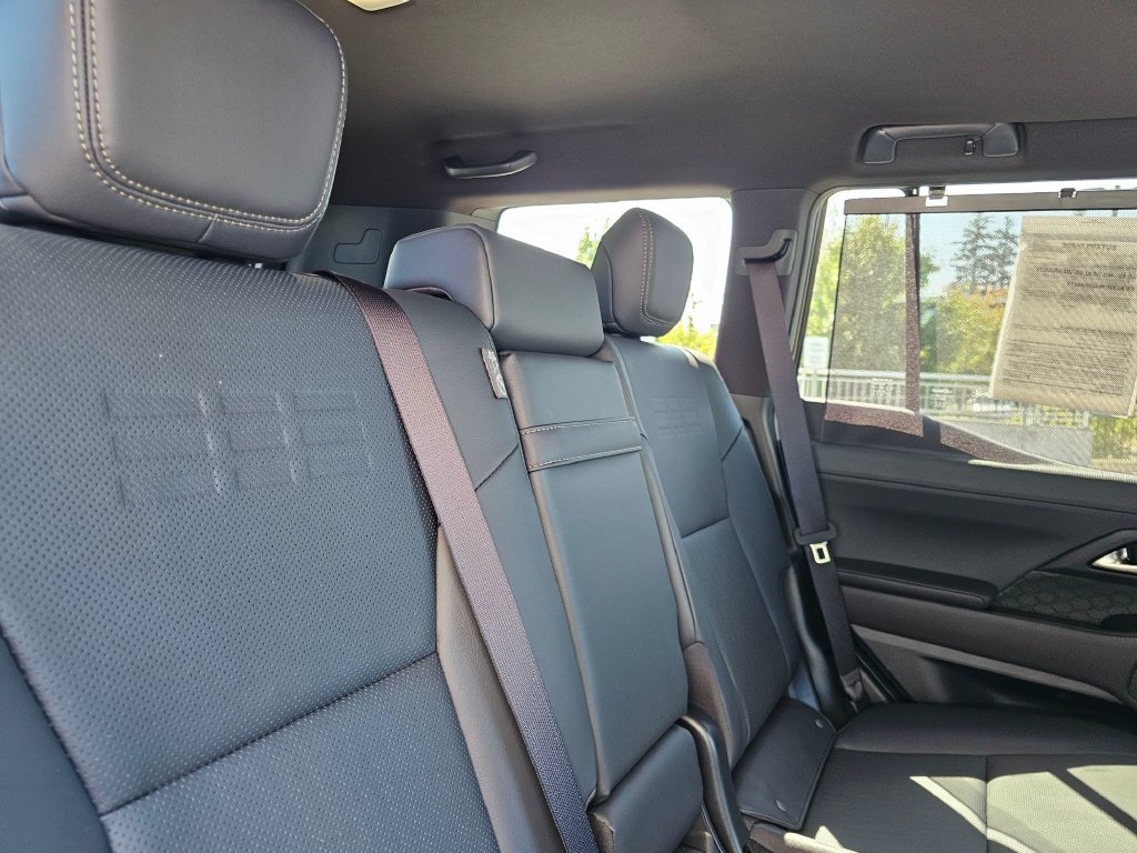 Used 2026 Lexus GX 550 AWD/4WD image 13