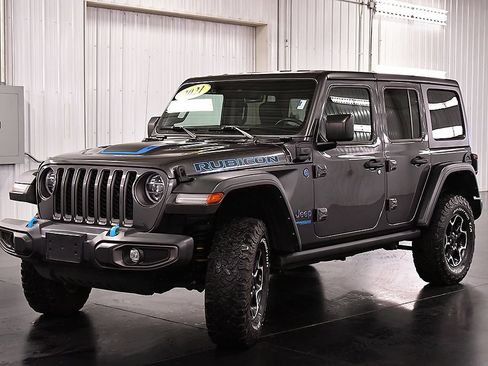Used 2021 Jeep Wrangler Unlimited Rubicon 4xe w/ Cold Weather Group AWD/4WD image 3