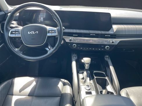 Used 2024 Kia Telluride EX w/ EX Captain's Chair Package AWD/4WD image 10