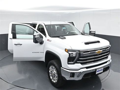 Used 2024 Chevrolet Silverado 2500 LTZ w/ LTZ Plus Package image 54