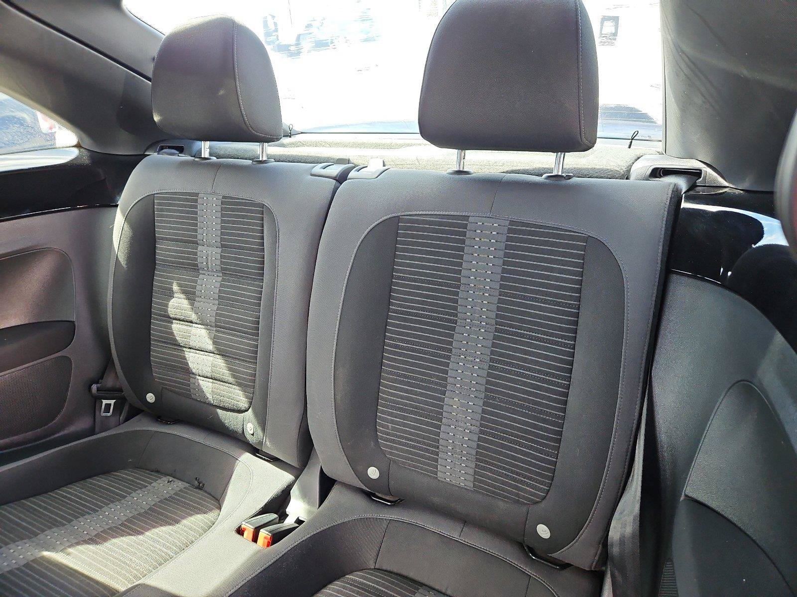 Used 2014 Volkswagen Beetle R-Line FWD image 16