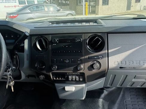 Used 2016 Ford F250 XL w/ Power Equipment Group image 13