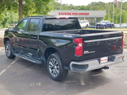 Used 2024 Chevrolet Silverado 1500 LT AWD/4WD image 16