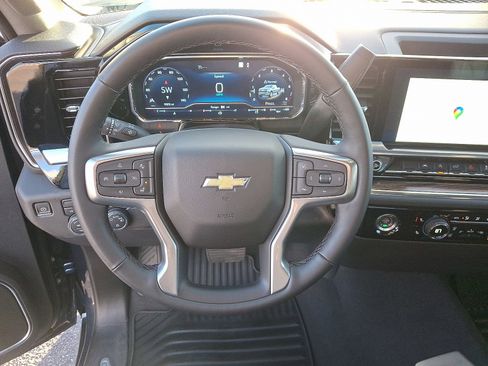 Used 2023 Chevrolet Silverado 1500 LT image 19
