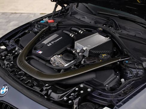 Used 2017 BMW M3 RWD image 26