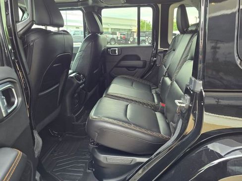 Used 2021 Jeep Wrangler Unlimited Sahara AWD/4WD image 27