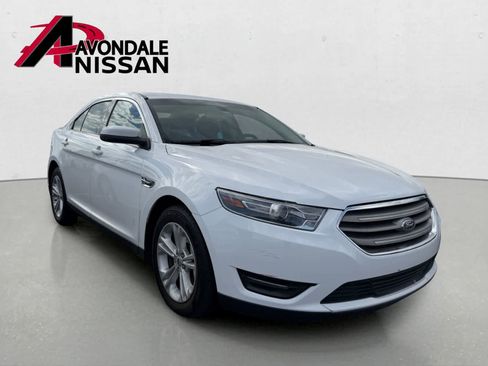 Used 2017 Ford Taurus SEL w/ Equipment Group 201A FWD image 5