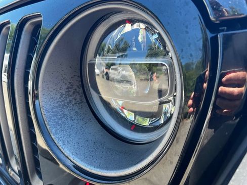 Used 2020 Jeep Gladiator Rubicon AWD/4WD image 25