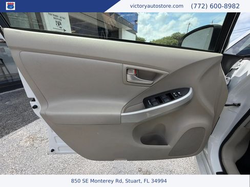 Used 2014 Toyota Prius Two FWD image 15