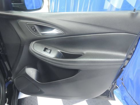 Used 2023 Buick Encore GX Preferred w/ Cold Weather Comfort Package FWD image 32
