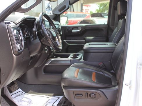 Used 2021 GMC Sierra 1500 AT4 w/ AT4 Premium Package AWD/4WD image 19