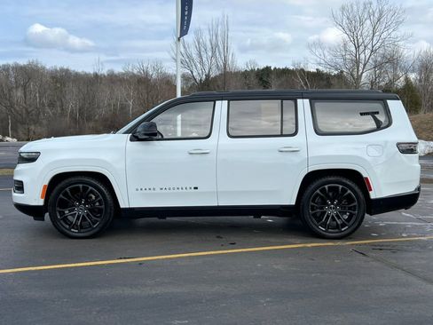 Used 2023 Jeep Grand Wagoneer Series III w/ Rear Seat Video Group 1 image 49