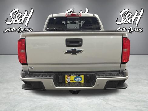 Used 2019 Chevrolet Colorado Z71 AWD/4WD image 12