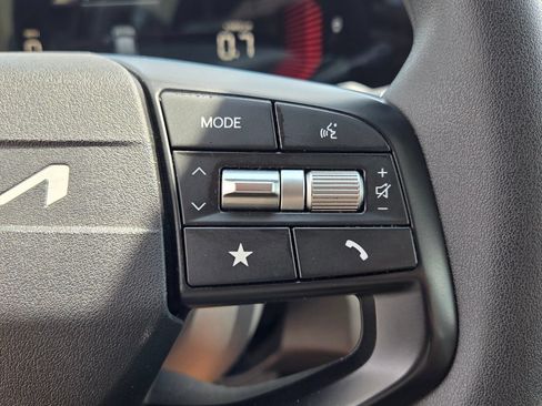 Used 2025 Kia K4 FWD image 26