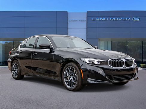 Used 2025 BMW 330i xDrive Sedan w/ Convenience Package image 3
