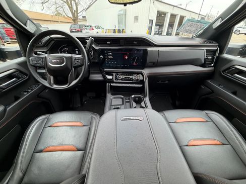 Used 2024 GMC Sierra 2500 AT4 w/ AT4 Premium Plus Package AWD/4WD image 20
