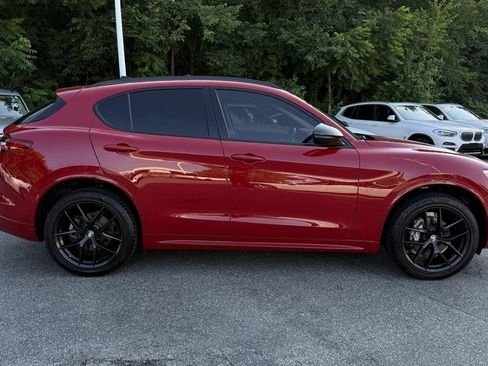 Used 2021 Alfa Romeo Stelvio Ti w/ Nero Edizione AWD/4WD image 19